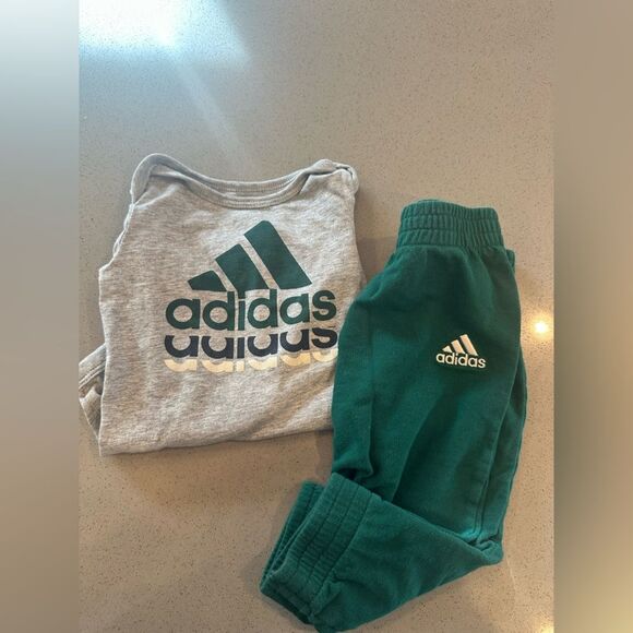 Adidas Baby Boy Matching Set Long Sleeve Onesie & Matching Long Pants -9 months - Picture 1 of 7